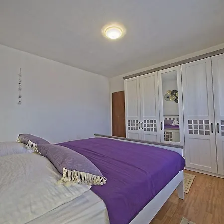 3 Bedroom Nik *